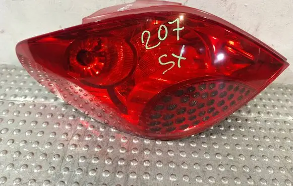 Peugeot 207 Rear/tail lights S25081020 9649986680
