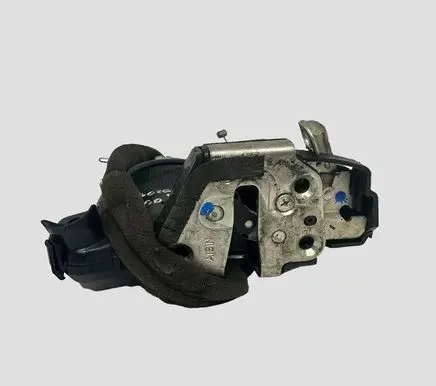 Toyota Corolla Verso AR10 Front door lock