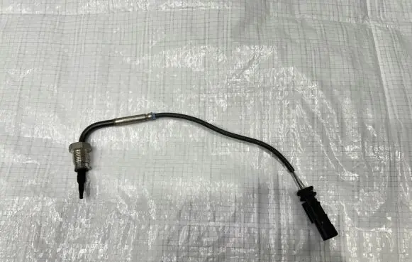 Alfa Romeo Giulietta Exhaust gas temperature sensor 55271327
