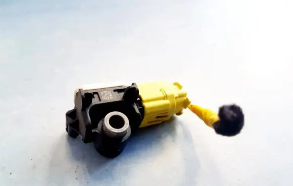 Alfa Romeo Giulietta Airbag deployment crash/impact sensor 50509587 100928102 50509587100928102