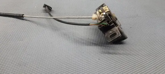 Audi A4 S4 B5 8D Tailgate/trunk/boot lock/catch/latch 4a9827506c