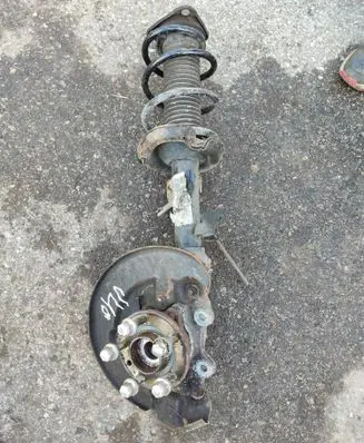 Volvo V40 Front wheel hub spindle knuckle