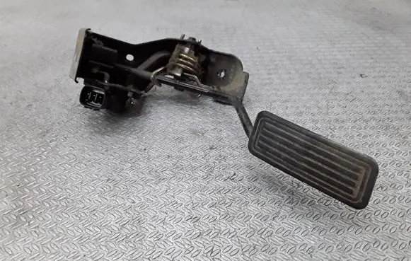 Toyota Corolla Verso E121 Accelerator throttle pedal 8928147010