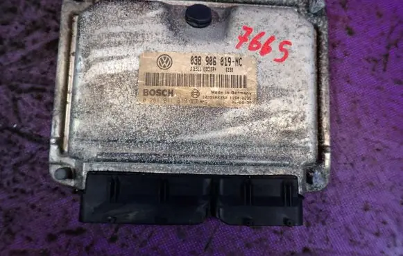 Volkswagen Polo IV 9N3 Engine control unit/module ECU 038906019NC