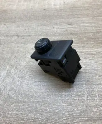 Nissan Almera N16 Wing mirror switch Nissanmirrorswitch