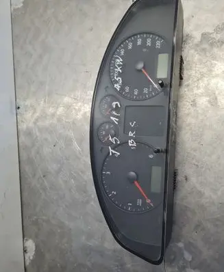 Volkswagen Transporter - Caravelle T5 Speedometer (instrument cluster) 88311346 7H0920851D