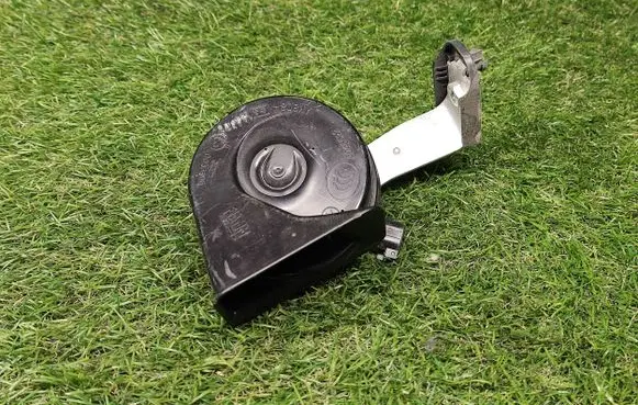 Volvo S60 Horn signal 30796897