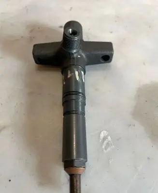 Fuel injector