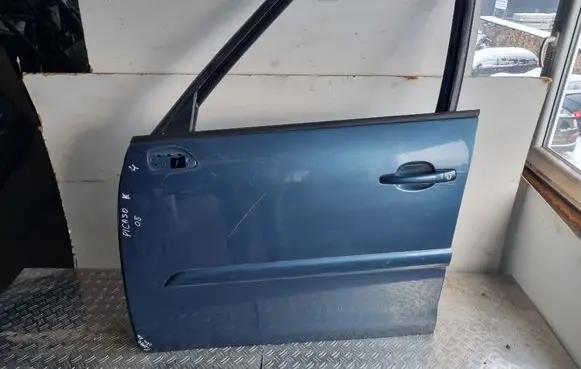 Citroen C4 Grand Picasso Front door