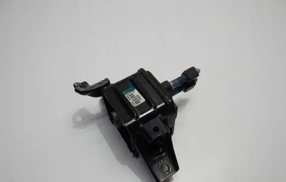 Hyundai i20 (BC3 BI3) Gearbox mount 21830CO000