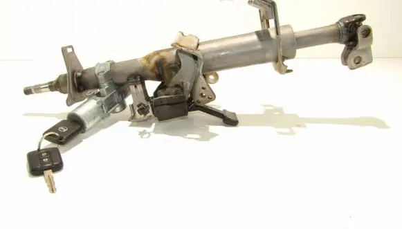 Nissan X-Trail T30 Steering wheel axle Nėra
