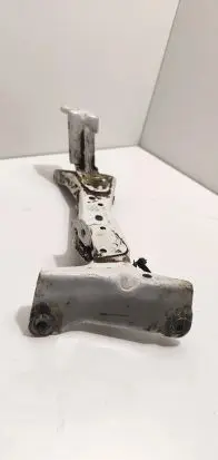 Audi A3 S3 8V Fender mounting bracket 8V0821135C