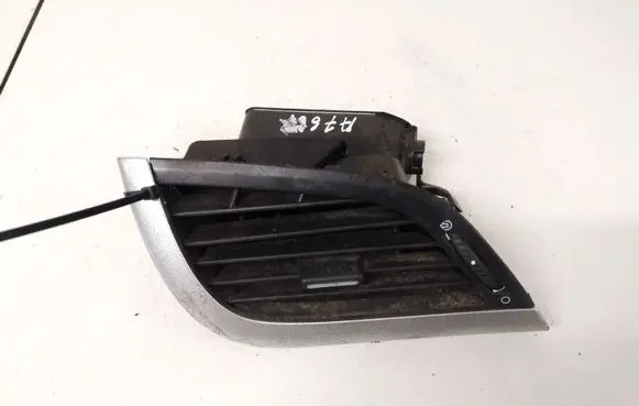 Peugeot 207 Dash center air vent grill 9650088577