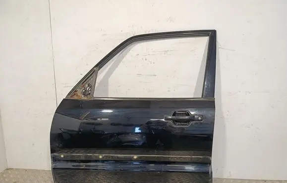 Mitsubishi Pajero Front door