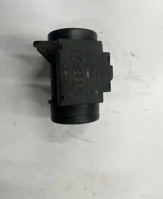 Volkswagen PASSAT B5 Mass air flow meter 074906461 PBTGFM40