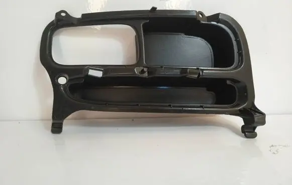 Toyota Avensis T250 Front bumper lower grill 52127-05020autoas5 52127-05020