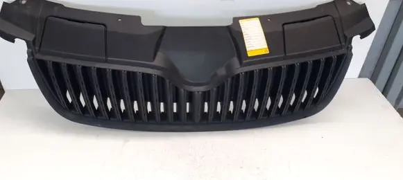 Skoda Praktik (5J8) Front bumper upper radiator grill 5J0853668