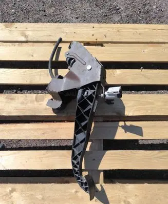 Volkswagen Transporter - Caravelle T5 Clutch pedal 7H1721059E 0151540