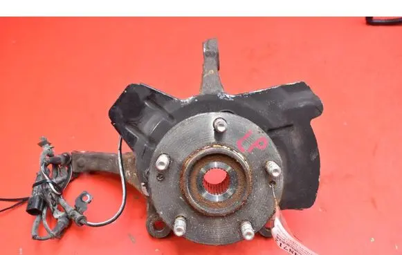 Hyundai Kona I Front wheel hub spindle knuckle 
