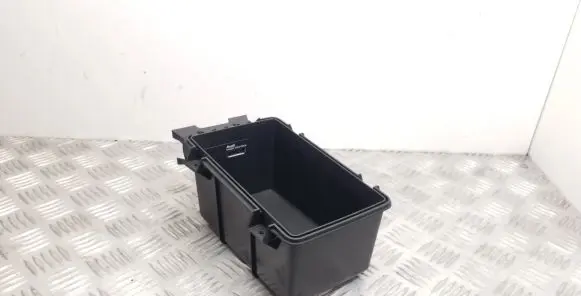 Audi A3 S3 8V Glove box central console 8V0863300A