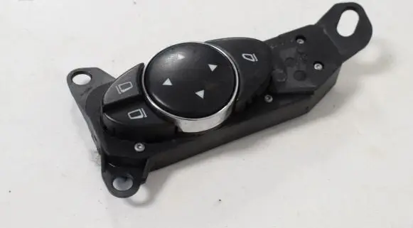Mercedes-Benz CLS C219 Other switches/knobs/shifts A2118216079