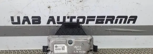 Seat Ibiza IV (6J,6P) Engine control unit/module 03C906024CD 96L3BLU5M