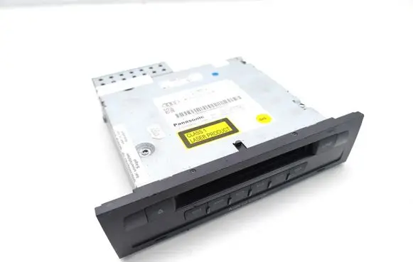 Audi Q7 4L CD/DVD changer 4L0910110B CX-CA1696G