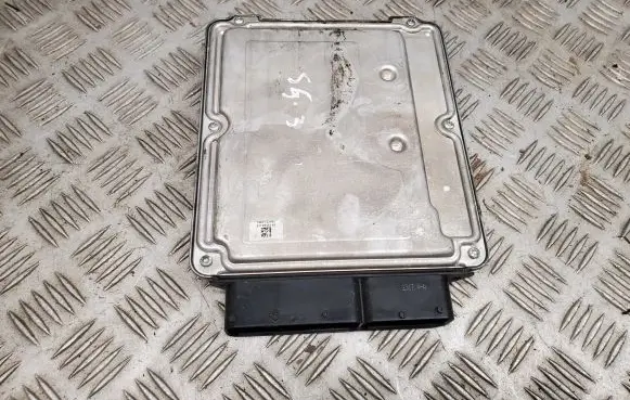 Audi S5 Engine control unit/module 8T0907560A 8T0907560