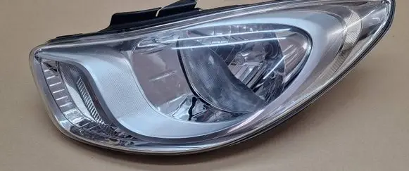 Hyundai i10 Headlight/headlamp 