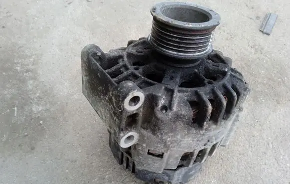 Renault Laguna I Generator/alternator
