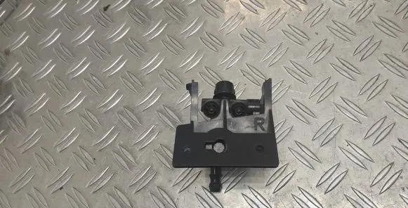 Headlight washer spray nozzle