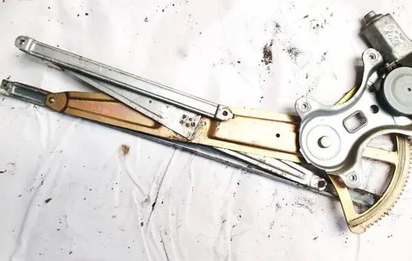 Toyota Corolla Verso E121 Sliding door window regulator with motor