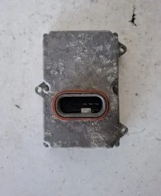 Mercedes-Benz E W211 Headlight ballast module Xenon A0028202426 5DF00827900 74062200