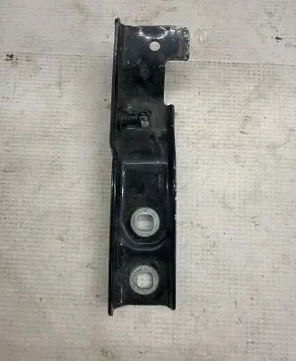 BMW X2 F39 Fender mounting bracket 7435945