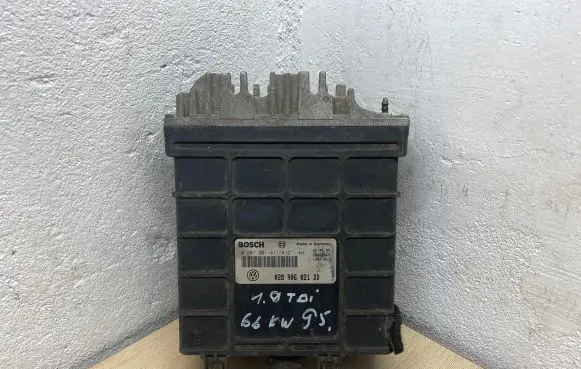 Volkswagen PASSAT B4 Engine control unit/module 028906021DD 0281001411412