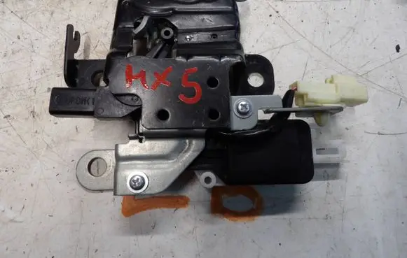 Mazda MX-5 ND Engine bonnet/hood lock/catch