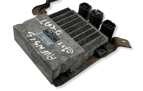 Toyota Avensis T250 Fuel injection control unit/module 8987120070 1310001371