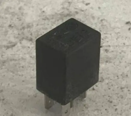 Opel Vectra B Other relay 90226846