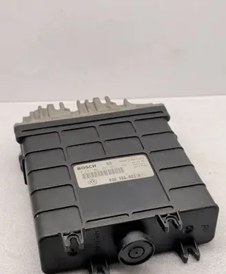 Volkswagen PASSAT B5 Engine control unit/module 028906021P 28SA2729 0281001251