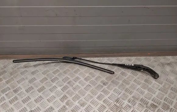 Audi S5 Front wiper blade arm 8T1955407