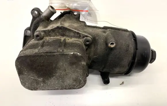 Ford Connect Oil filter mounting bracket
