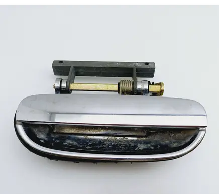 Rear door exterior handle