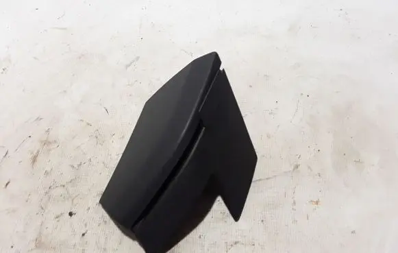 (D)pillar trim (top)