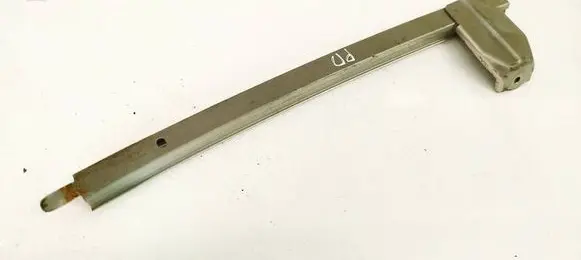 Toyota Avensis T250 Front door glass trim molding 