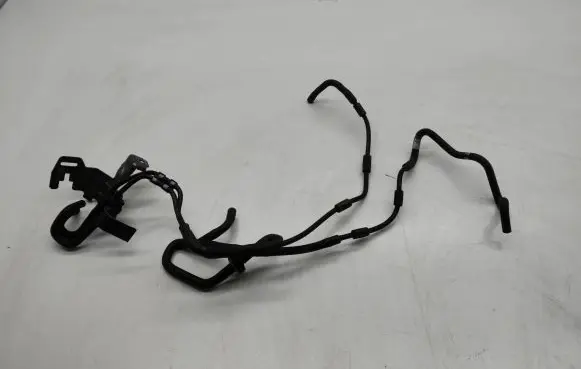 Volkswagen Tiguan Vacuum line/pipe/hose 03L131529F