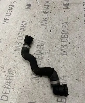 BMW 5 F10 F11 Engine coolant pipe/hose 7592651