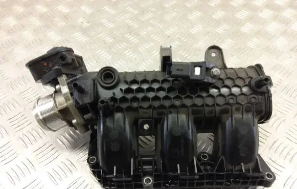 Opel Mokka X Intake manifold 9642272880