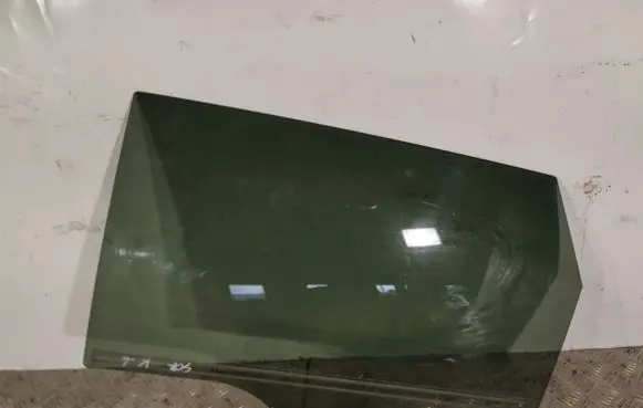 KIA Sorento Rear door window glass