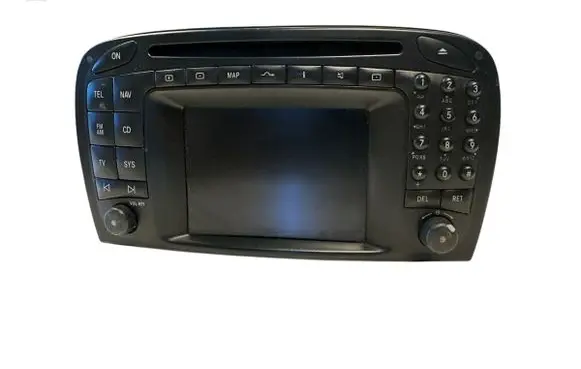 Radio/CD/DVD/GPS head unit