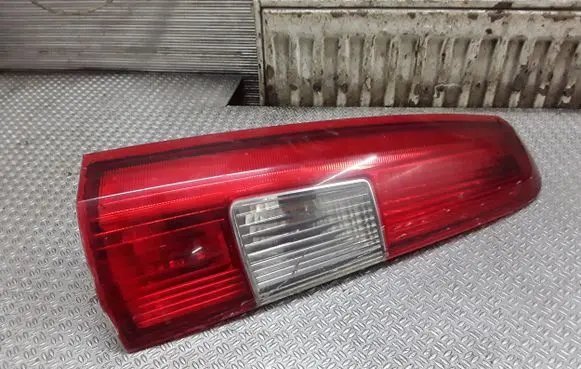 Volvo XC70 Rear/tail lights 9154493